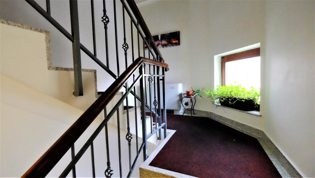 Cozy Attic Room V Βουκουρέστι Εξωτερικό φωτογραφία