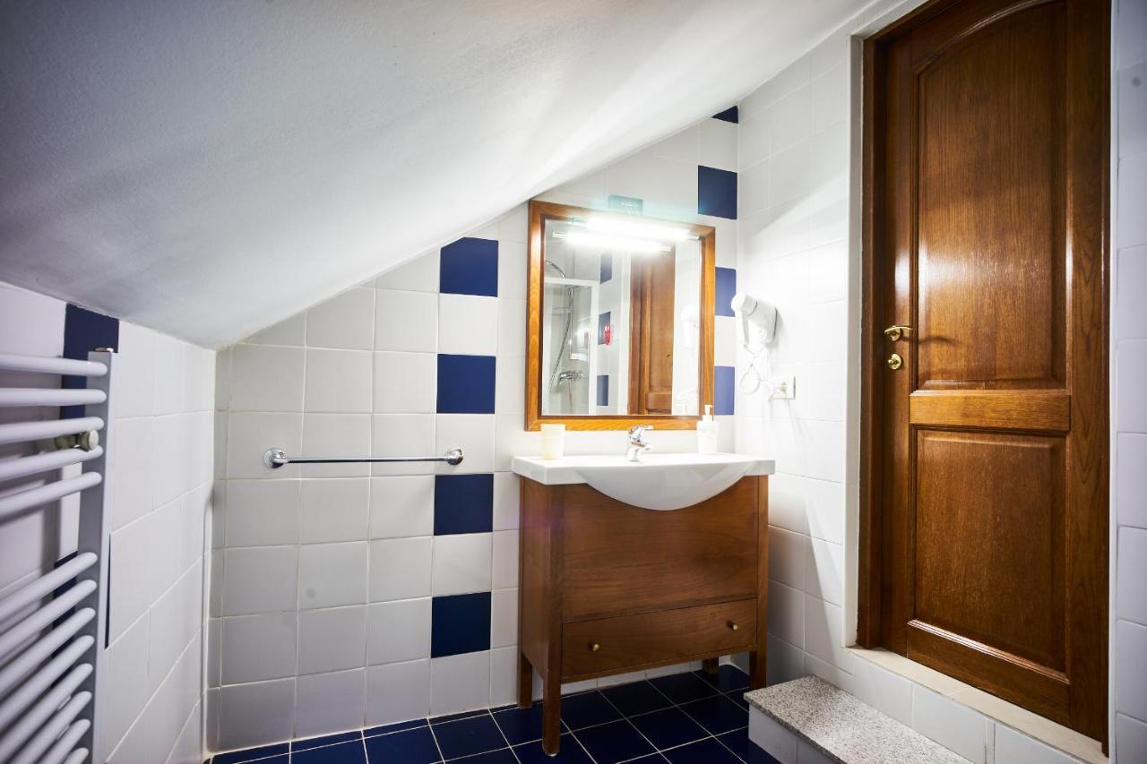 Cozy Attic Room V Βουκουρέστι Εξωτερικό φωτογραφία